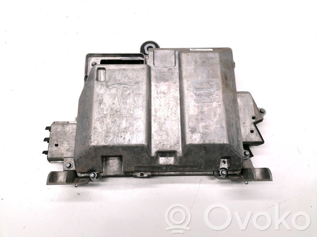Tesla Model 3 Engine control unit/module 