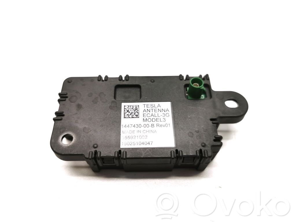 Tesla Model 3 Antenos stiprintuvas 