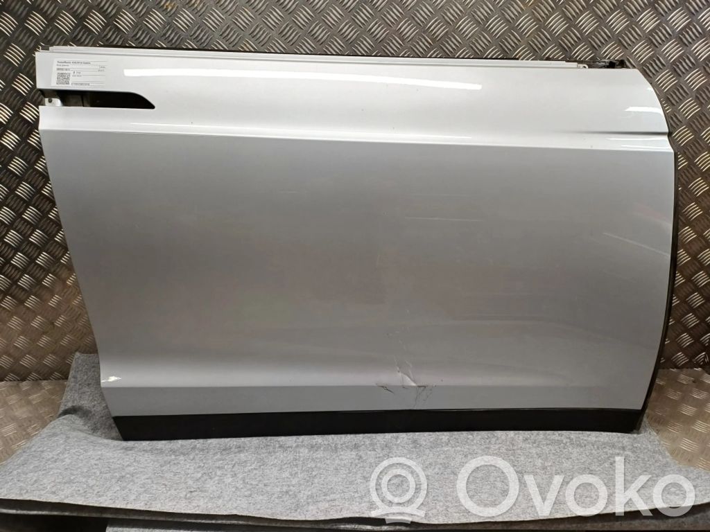 Tesla Model X Durvis 