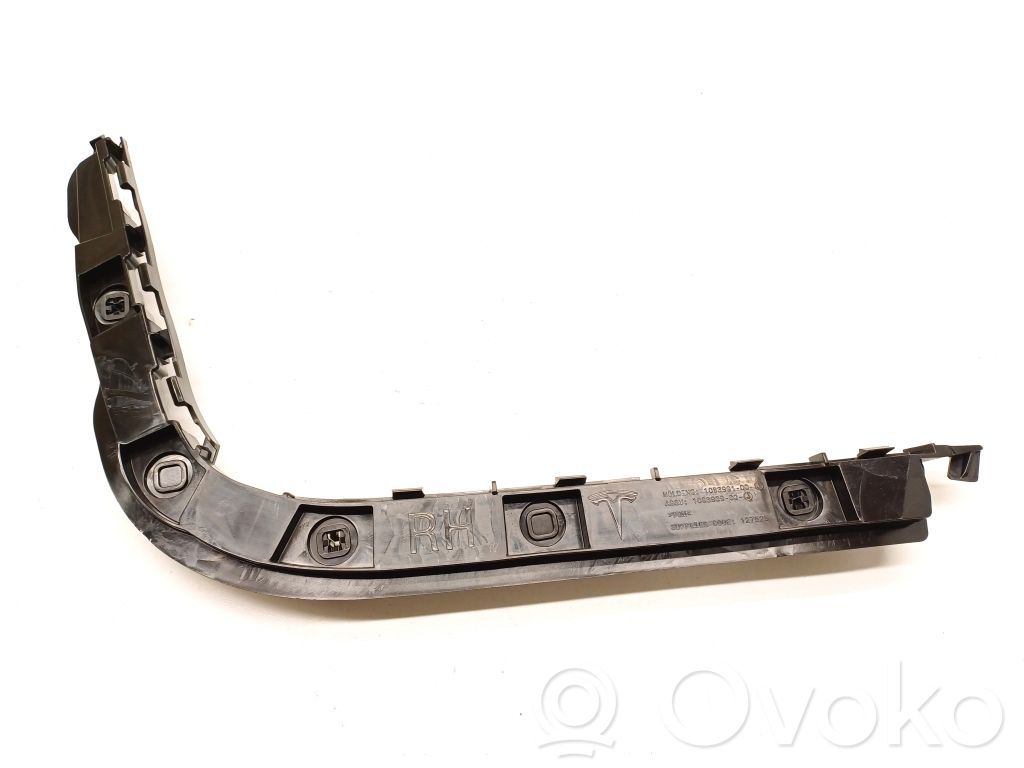 Tesla Model 3 Rear bumper mounting bracket 
