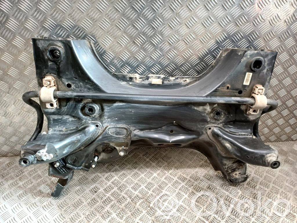 Priekinis traversas   30012400