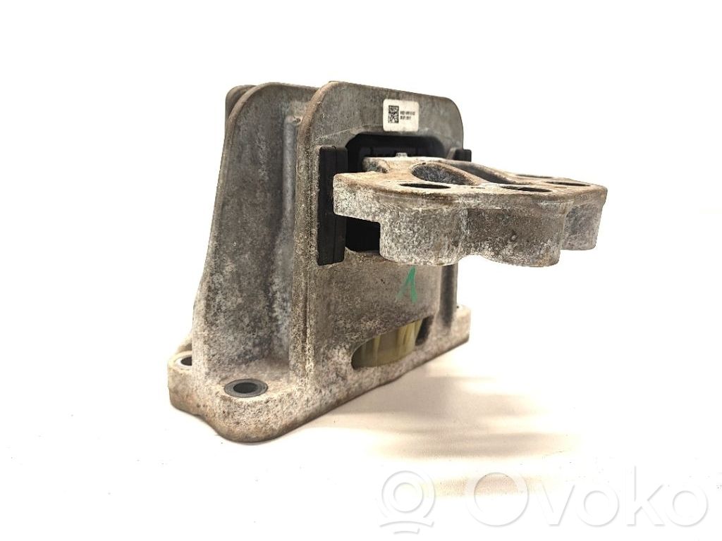 Ford Tourneo Engine mount bracket 