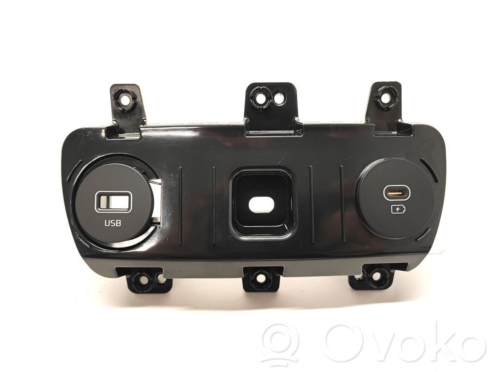 KIA EV6 USB socket connector 