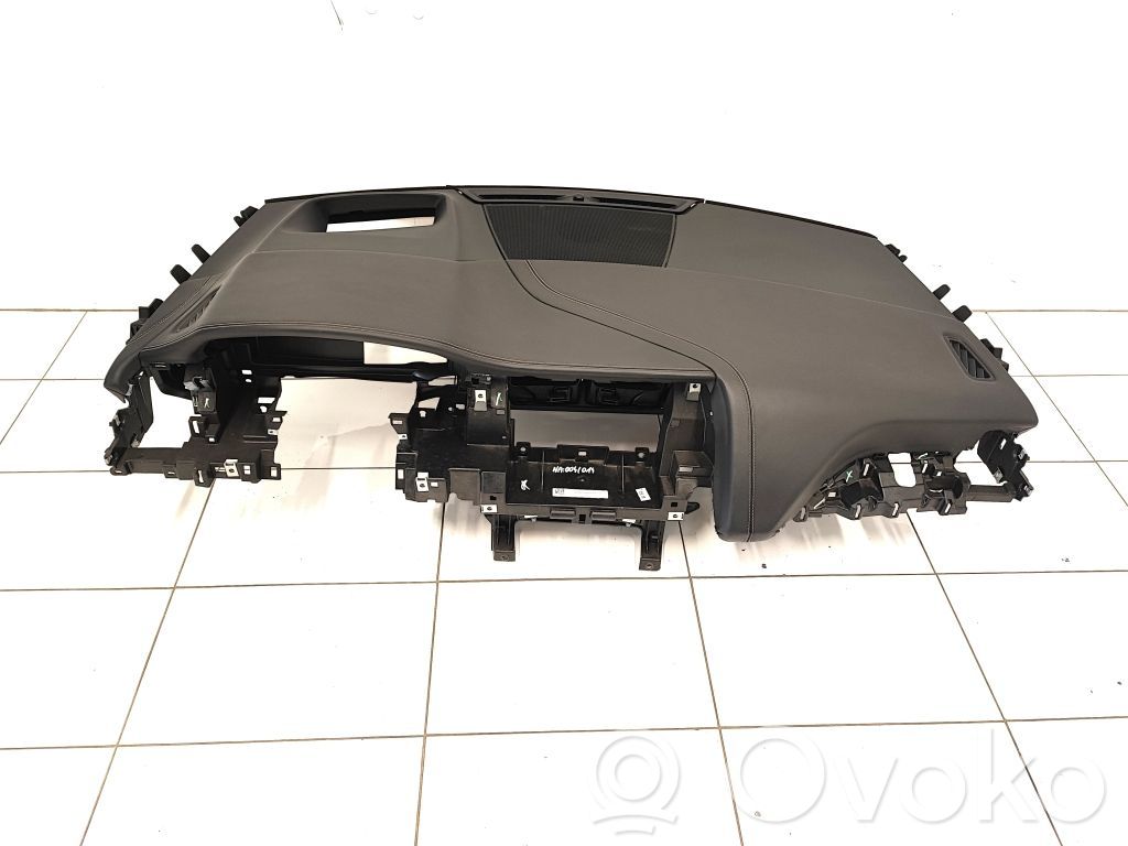 Jaguar I-Pace Dashboard 