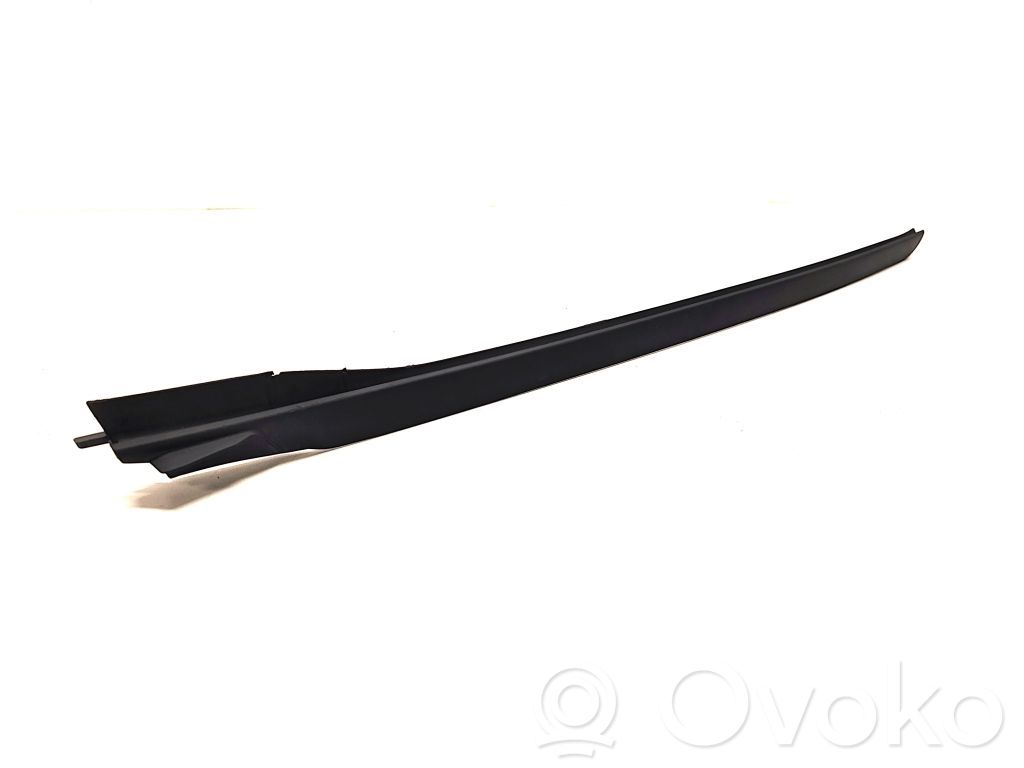 BMW 4 G22 G23 G24 G26 Windshield trim 