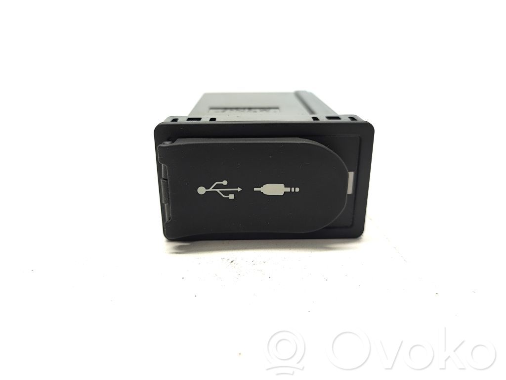 Lexus NX AUX in-socket connector 