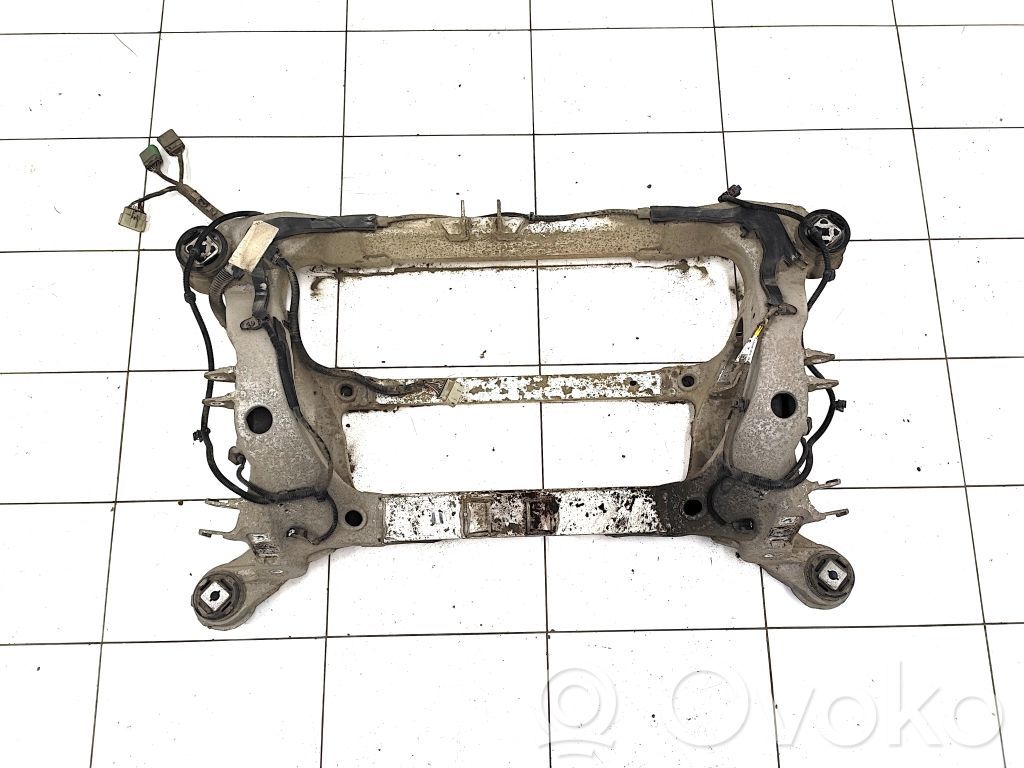 Rear axle beam   100982600A