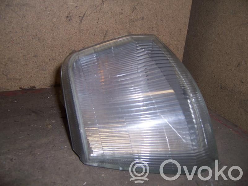 Peugeot 106 Feu clignotant répétiteur d'aile avant