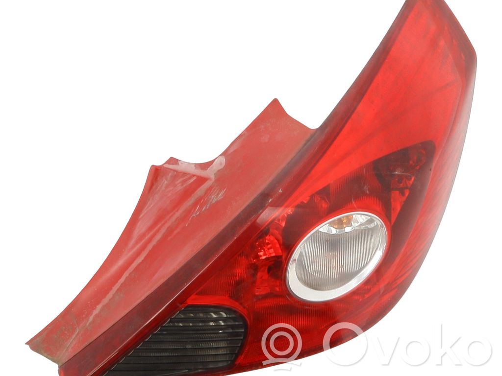 Opel Corsa D Lampa tylna 