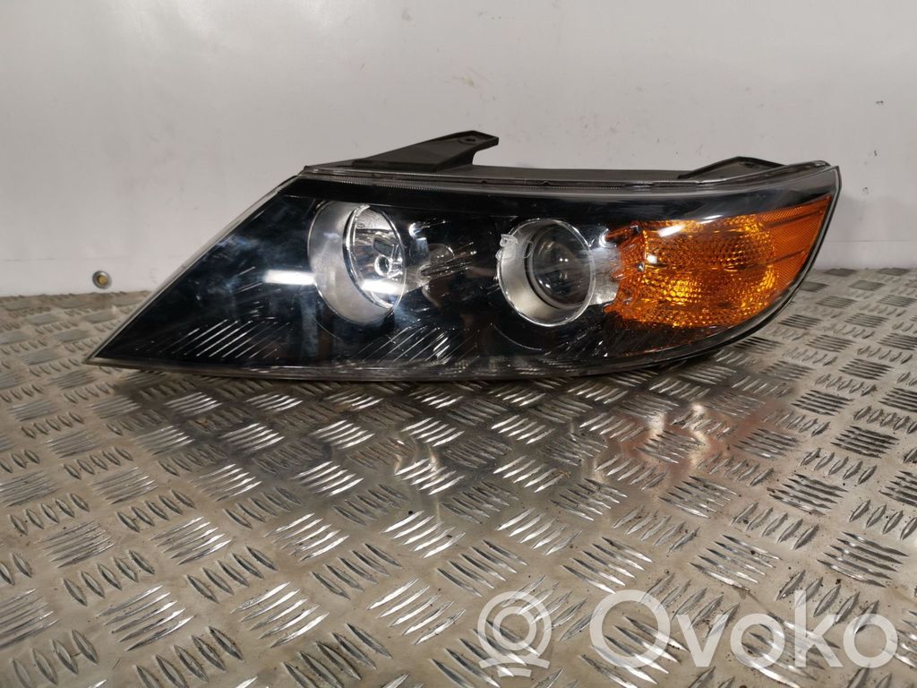 KIA Sorento Headlight/headlamp 