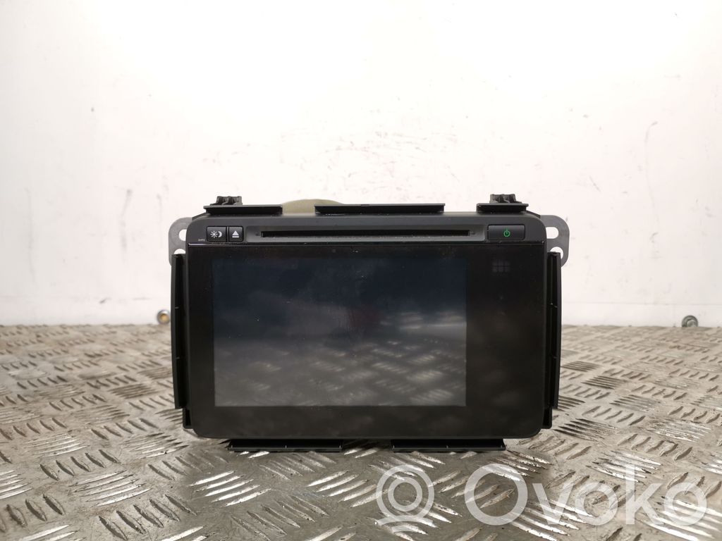 Honda HR-V Panel / Radioodtwarzacz CD/DVD/GPS 