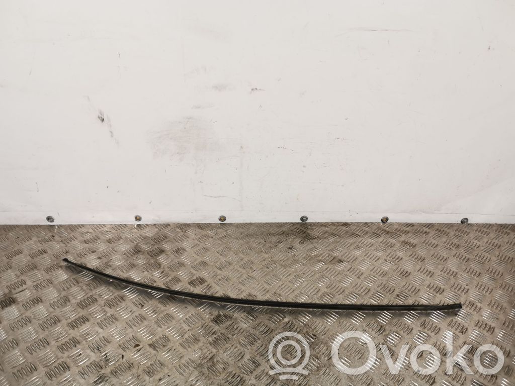 Toyota GT 86 Windshield trim 