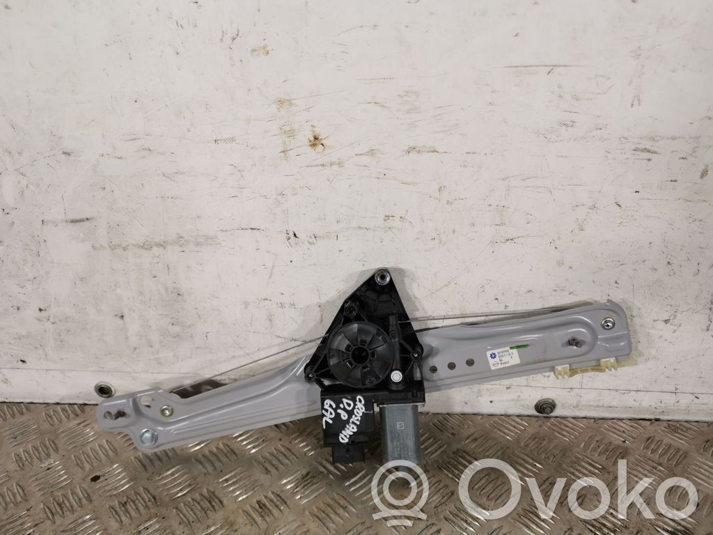 Opel Crossland X Elektryczny podnośnik szyby drzwi tylnych 