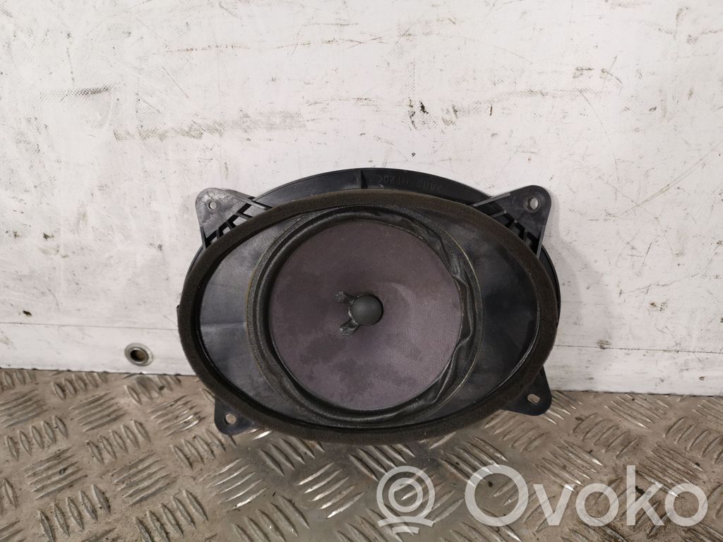 Subaru Outback (BS) Front door speaker 