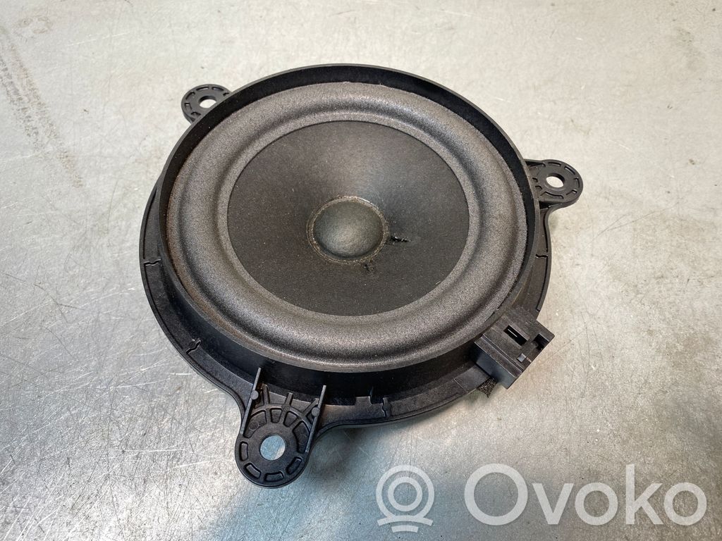 Front door speaker   D10F66960
