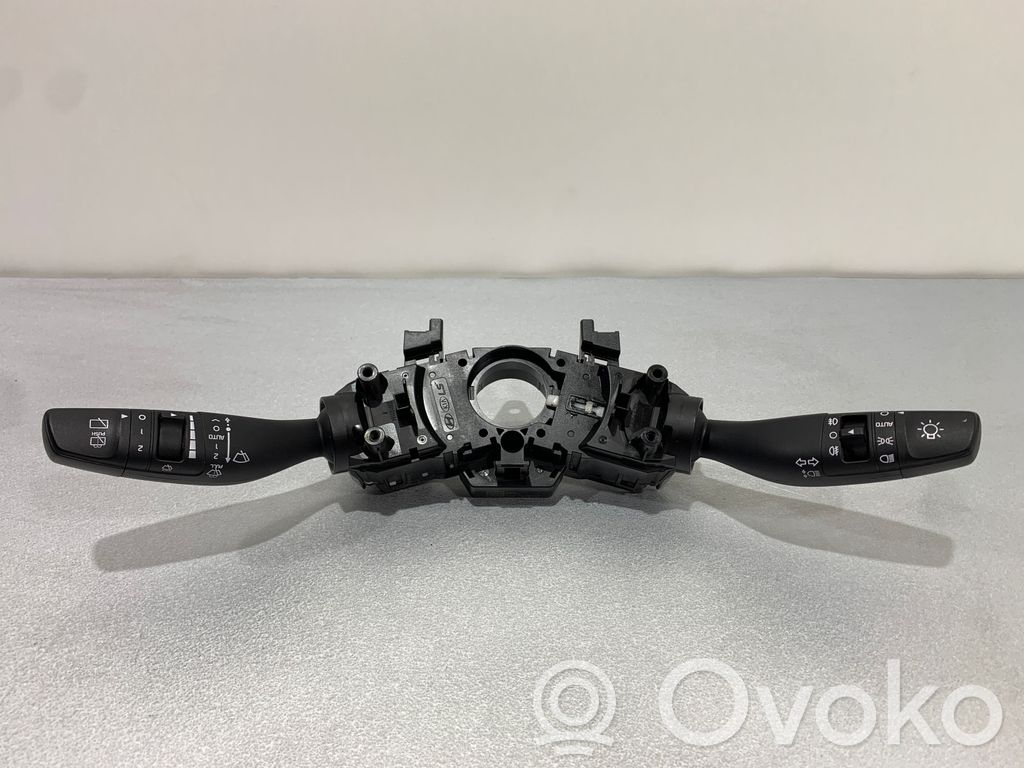 KIA Stonic Wiper turn signal indicator stalk/switch 