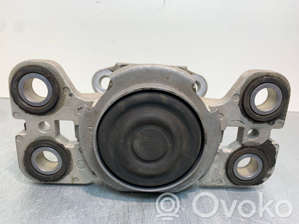 Land Rover Range Rover Evoque L538 Engine mount bracket 