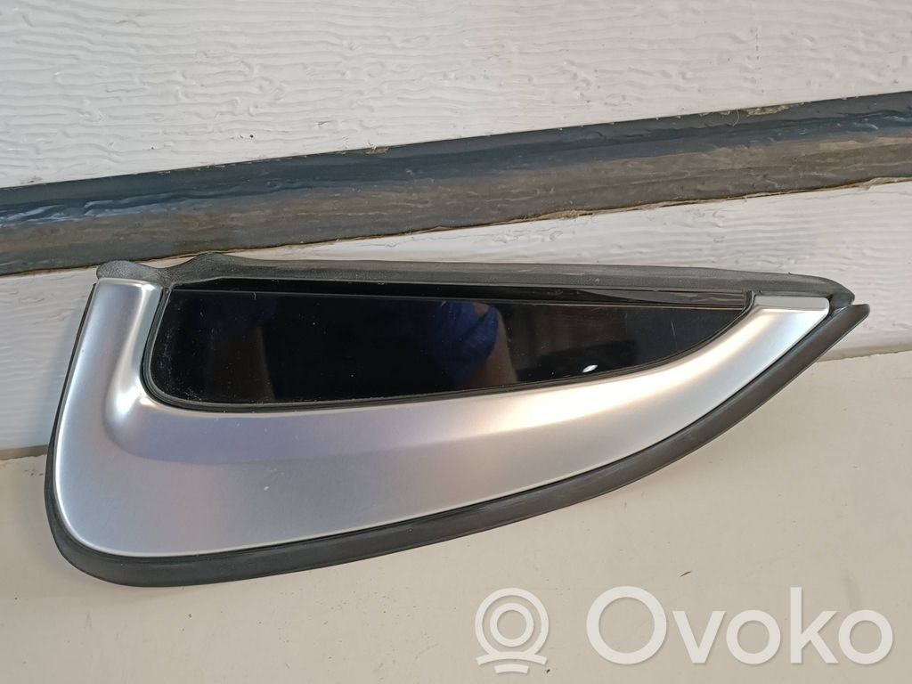 BMW X2 F39 Listwa szyby tylnej 