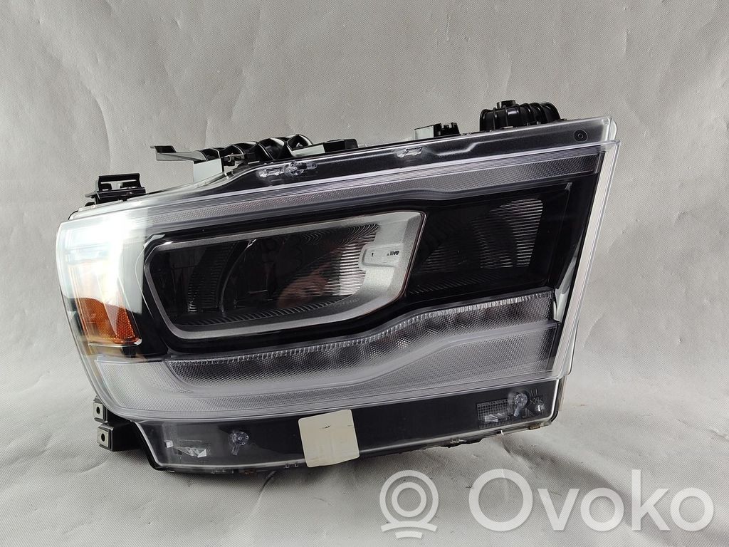 Dodge RAM 1500 DS Scheinwerfer 