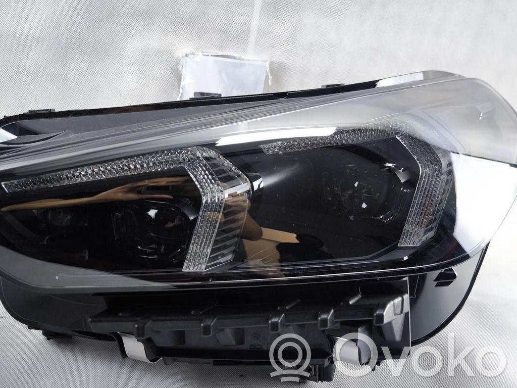 BMW X1 U11 Scheinwerfer 