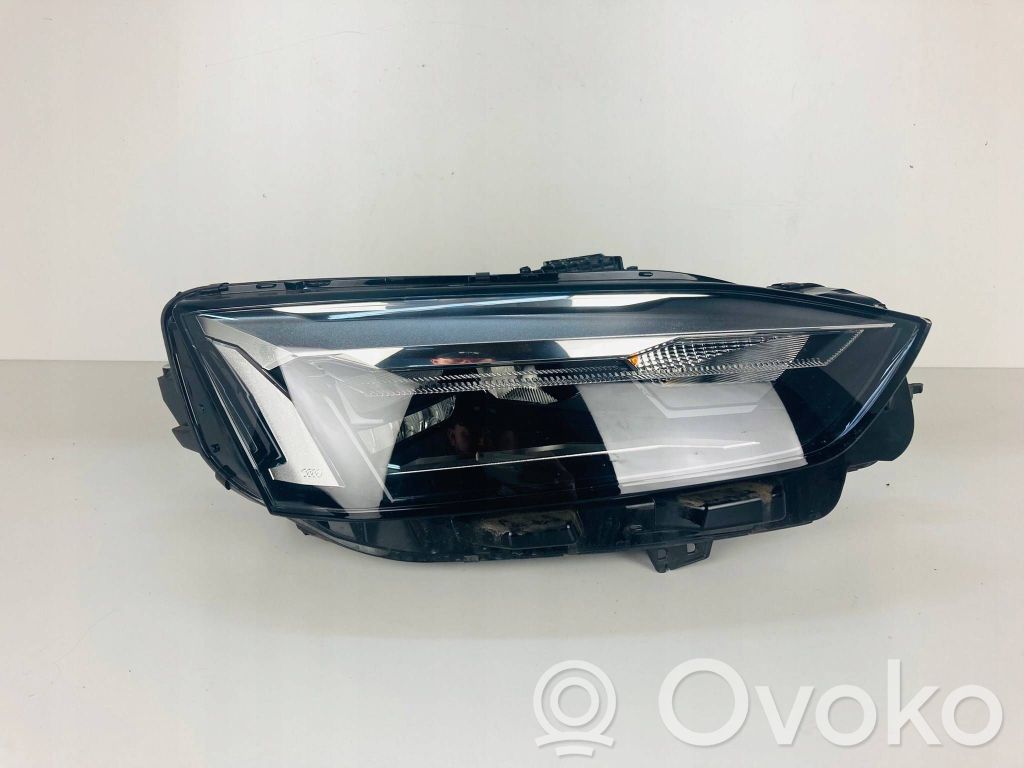 Audi A5 Headlight/headlamp 