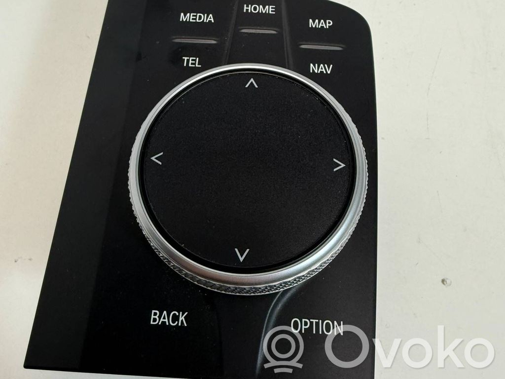 BMW i4 Head unit multimedia control 
