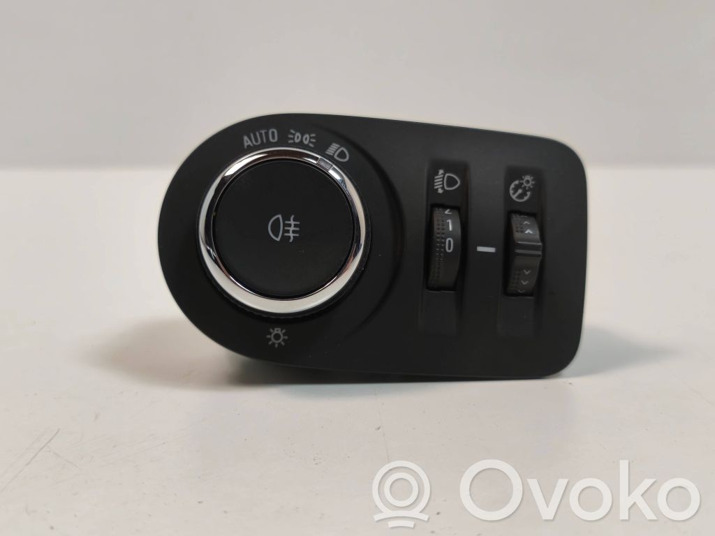 Opel Astra K Light switch 