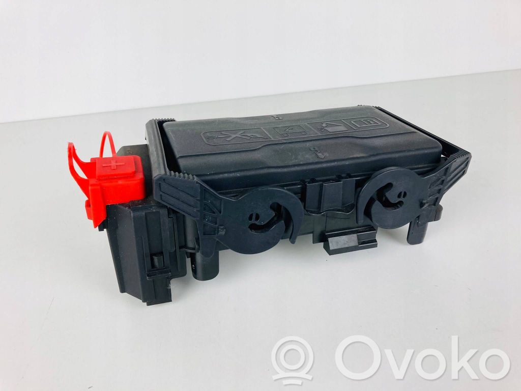 Opel Insignia B Fuse box set 