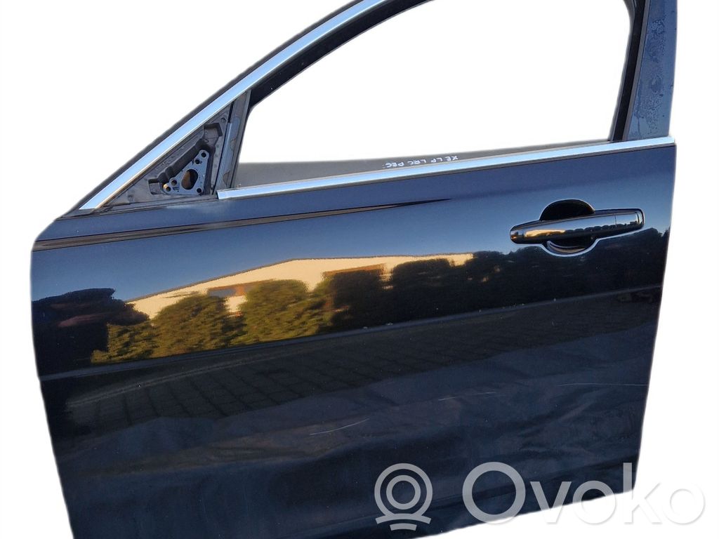 Jaguar XE Puerta delantera 
