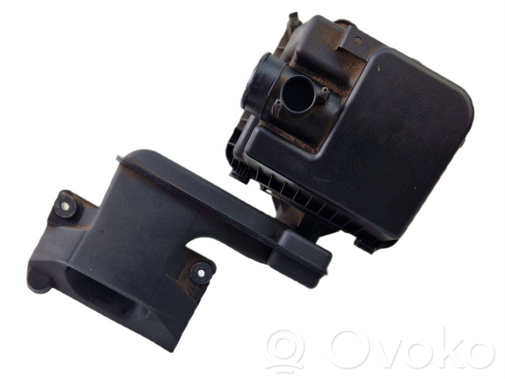 Mazda 3 II Air filter box 
