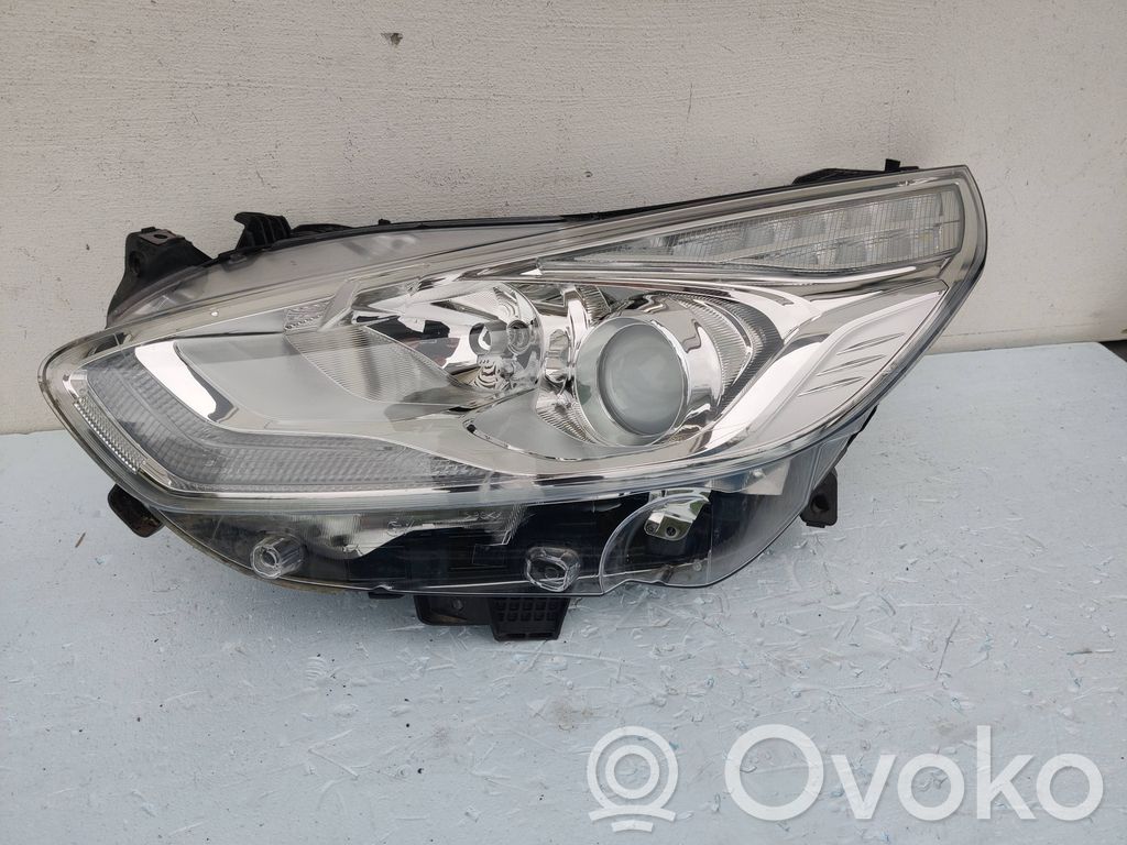 Ford S-MAX Phare frontale 