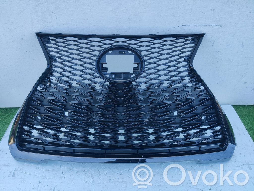 Lexus UX Etusäleikkö 