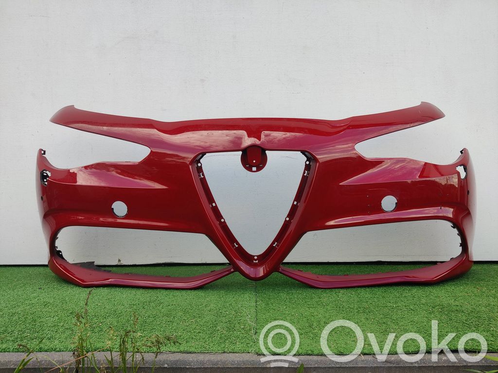 Alfa Romeo Giulia Parachoques delantero 