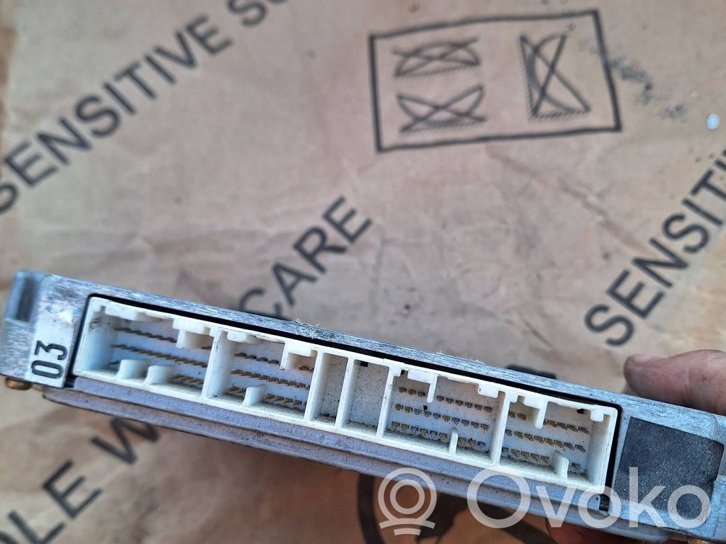 Lexus IS 200-300 Sterownik / Moduł ECU 