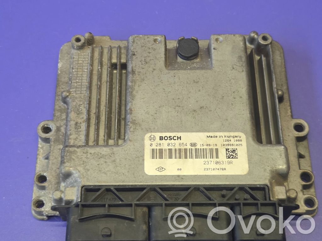 Renault Captur Engine control unit/module 