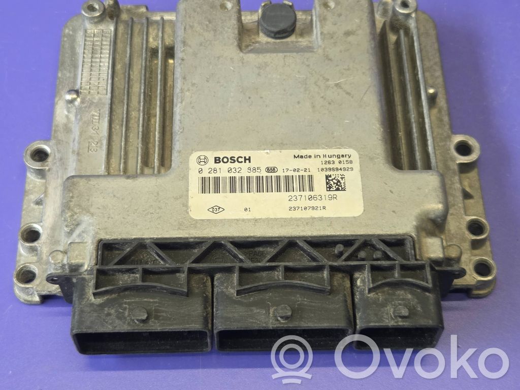 Renault Clio IV Engine control unit/module 