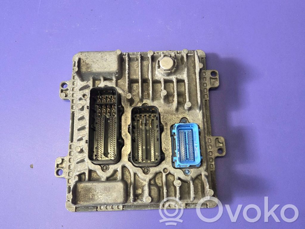 Opel Corsa E Engine control unit/module 