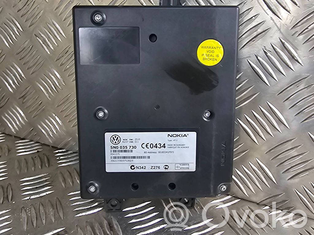 Volkswagen PASSAT B6 Bluetooth control unit module 