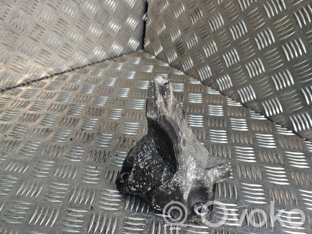 BMW X1 E84 Engine mounting bracket 