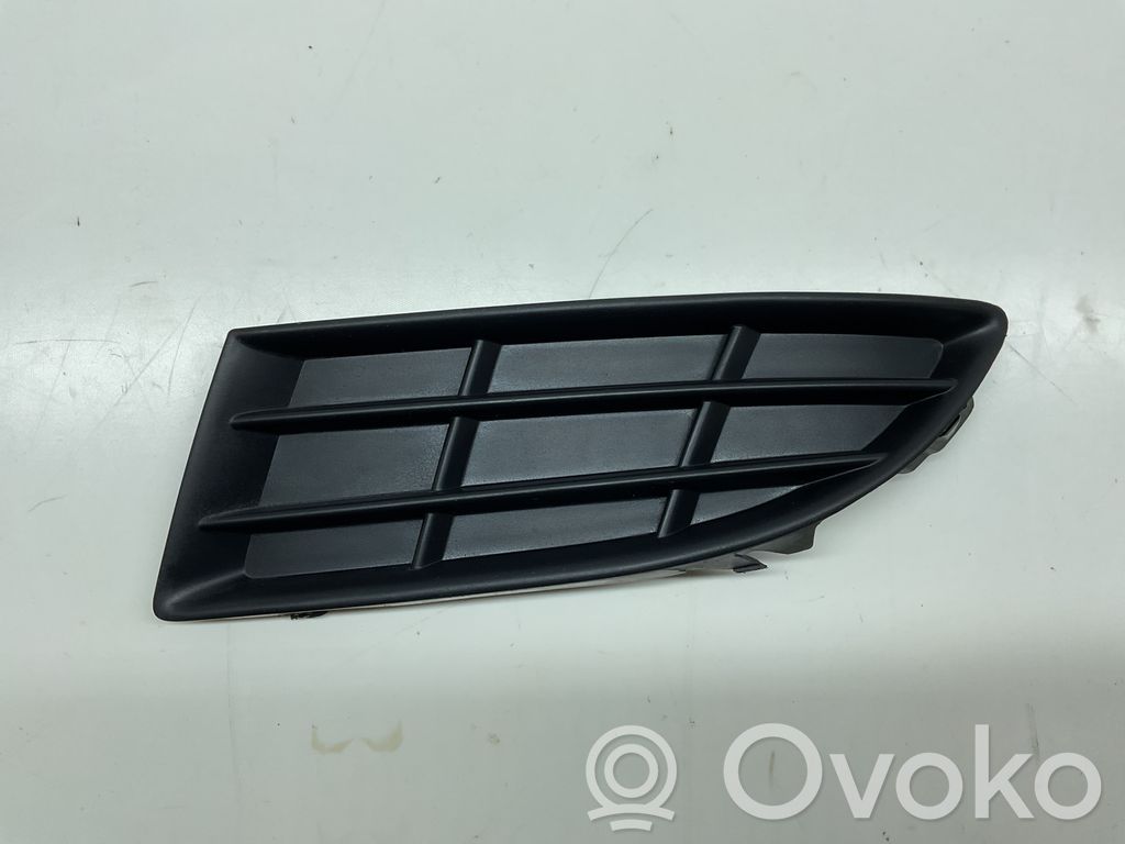 Skoda Fabia Mk2 (5J) Front bumper lower grill 
