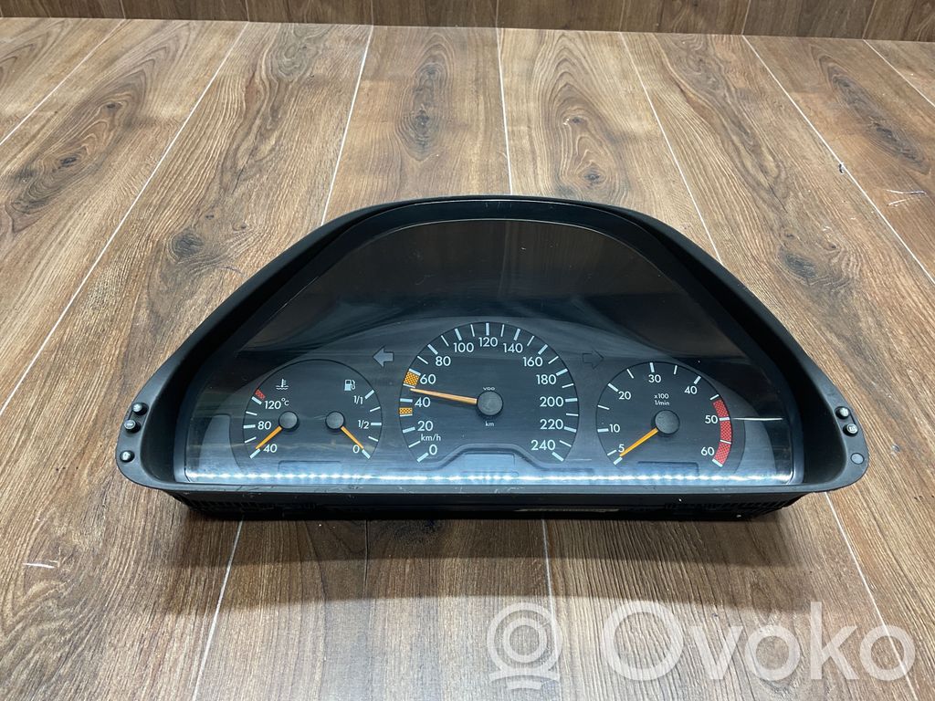 Mercedes-Benz E W210 Speedometer (instrument cluster) 