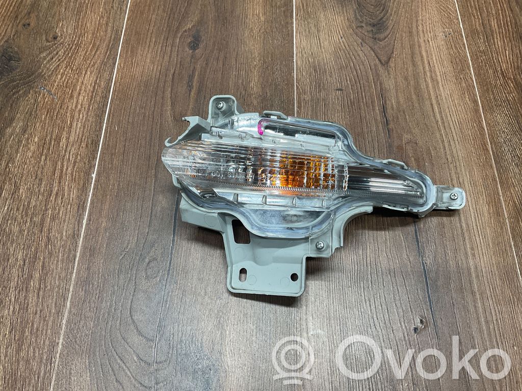 Mazda 3 III Front indicator light 