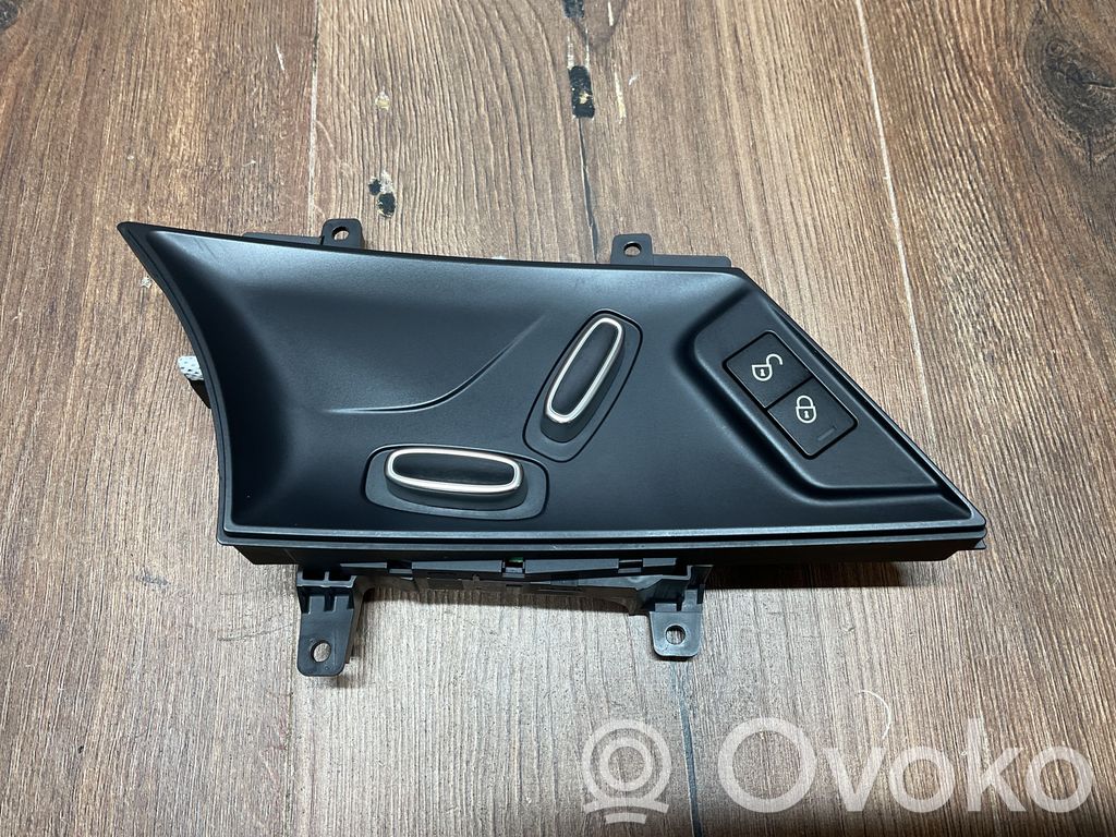 Jaguar F-Type Seat control switch 