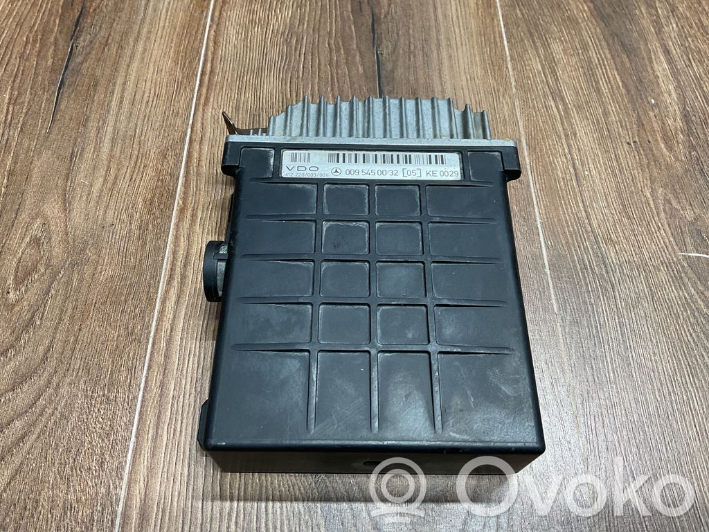 Mercedes-Benz 190 W201 Engine control unit/module 