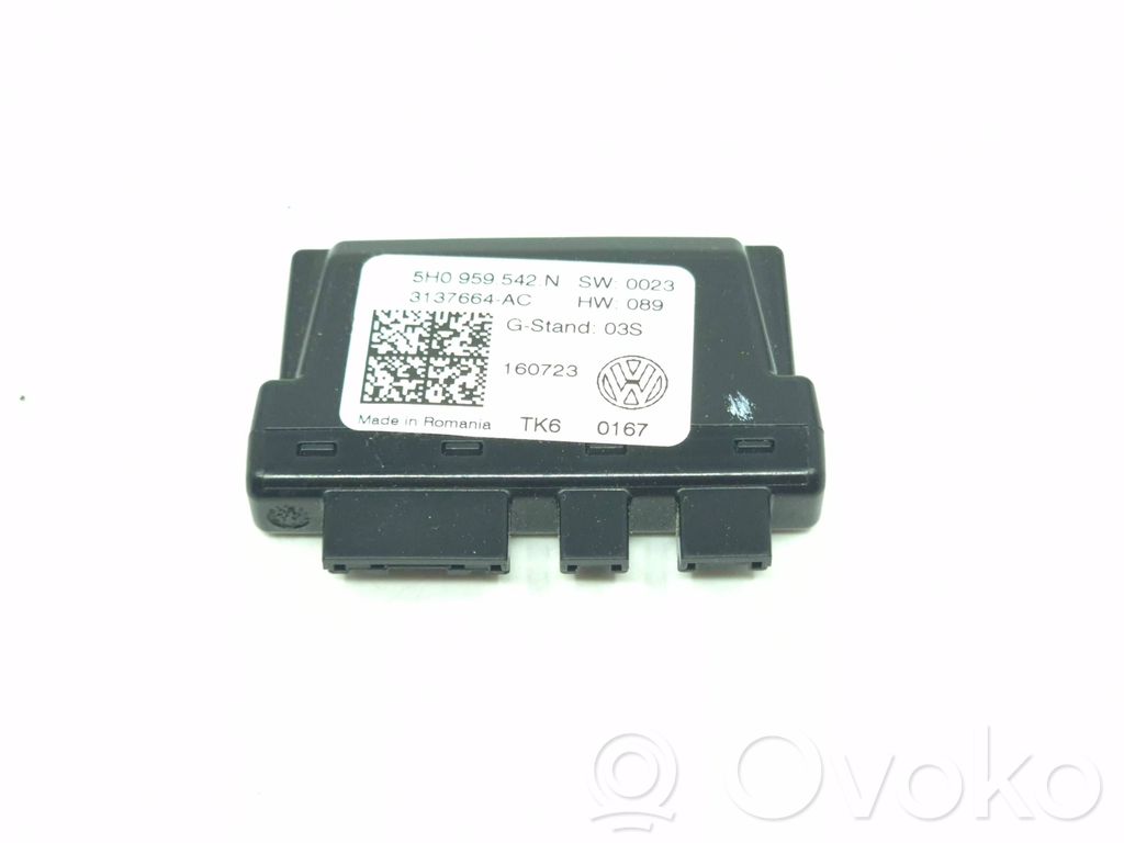 Volkswagen Golf VII Element kierownicy 