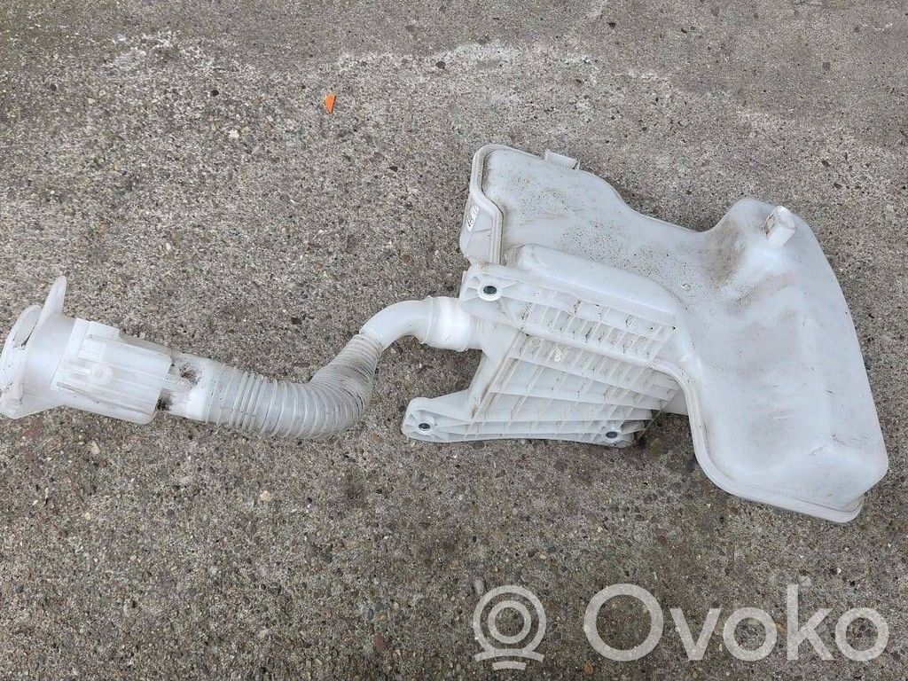 Audi Q3 F3 Zbiornik płynu do spryskiwaczy szyby przedniej / czołowej 