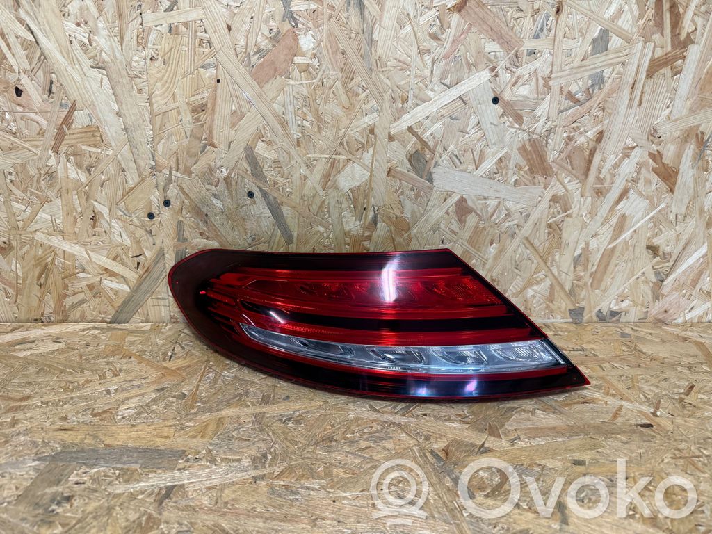 Mercedes-Benz C W205 Luci posteriori 