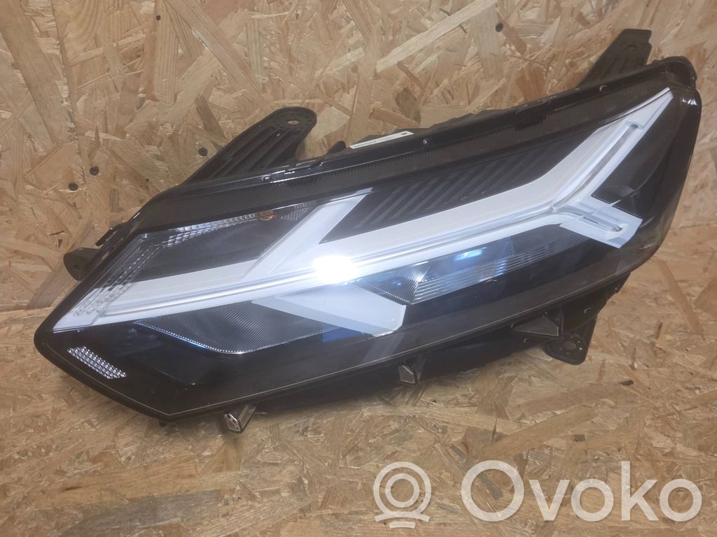 Dacia Sandero III Lampa przednia 