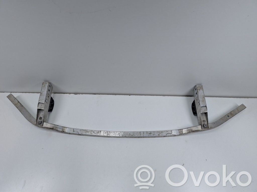 BMW 4 G22 G23 G24 G26 Belka zderzaka przedniego 