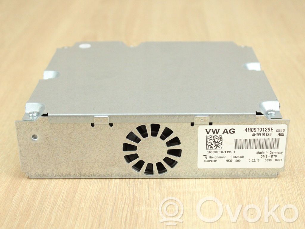 Audi A5 8T 8F Unité / module navigation GPS 